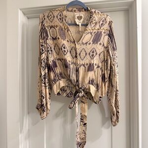 Boutique Long Sleeve Button Down Top -Medium